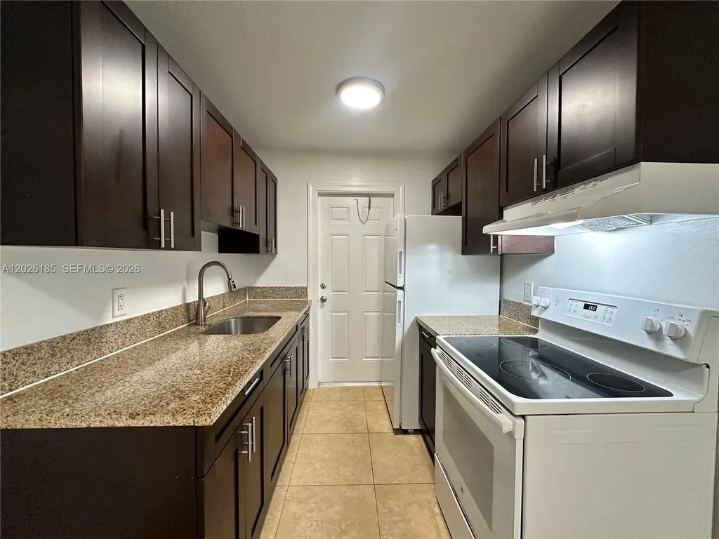 2900 NE 17th Avenue Pompano Beach FL 33064