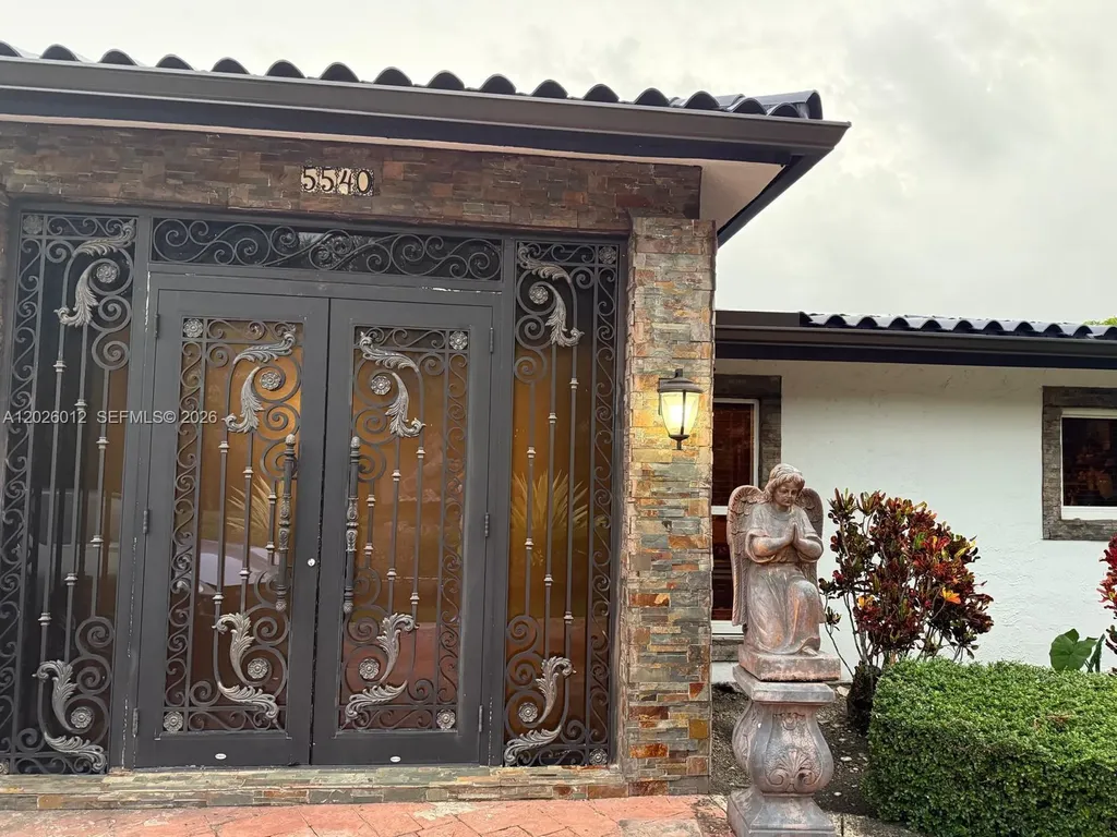 5540 SW 63rd Court Miami FL 33155