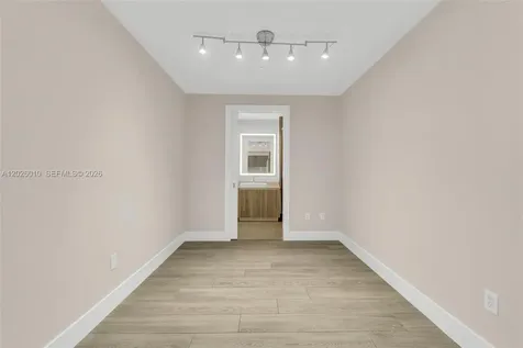 2960 NE 207th Street Aventura FL 33180