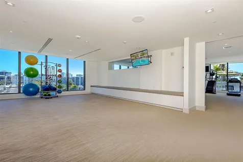 2960 NE 207th Street Aventura FL 33180