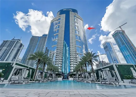 851 NE 1st Avenue Miami FL 33132