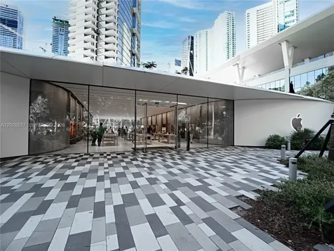 851 NE 1st Avenue Miami FL 33132