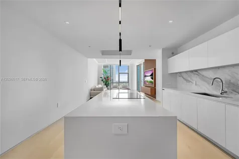 851 NE 1st Avenue Miami FL 33132