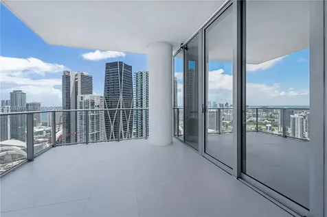 851 NE 1st Avenue Miami FL 33132