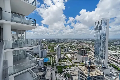 851 NE 1st Avenue Miami FL 33132