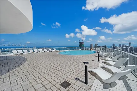851 NE 1st Avenue Miami FL 33132