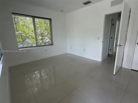 44 NW 10th Avenue Miami FL 33128