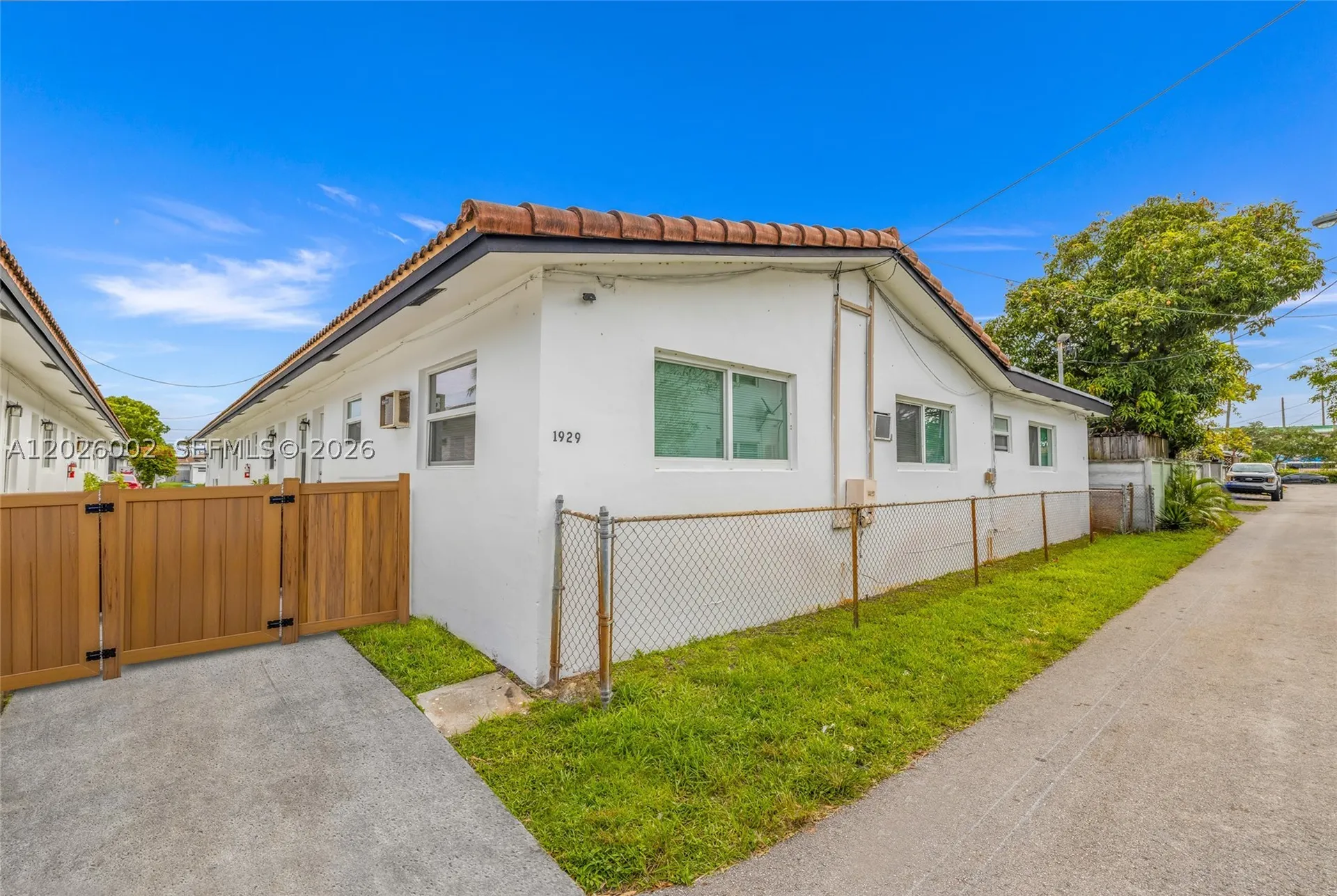 1927/1929 Roosevelt Street Hollywood FL 33020