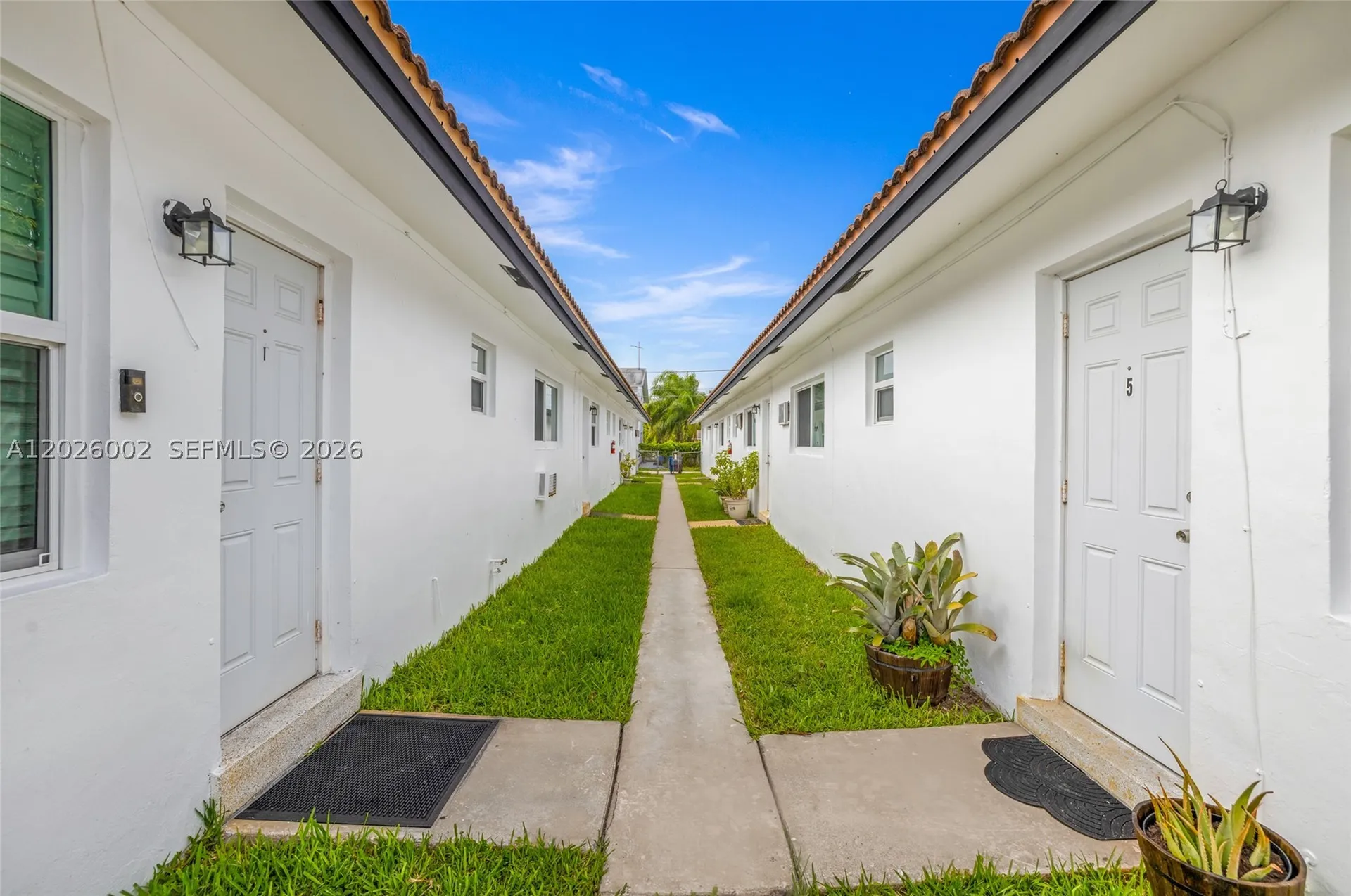 1927/1929 Roosevelt Street Hollywood FL 33020