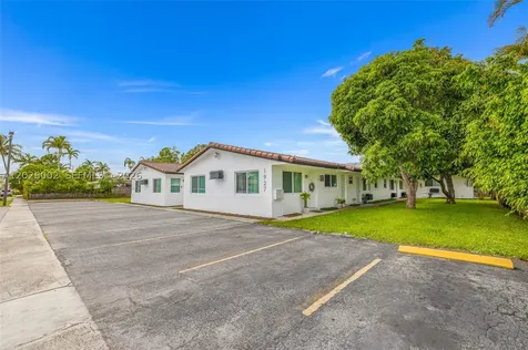 1927/1929 Roosevelt Street Hollywood FL 33020