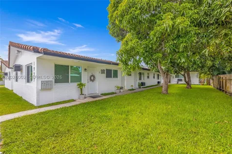 1927/1929 Roosevelt Street Hollywood FL 33020