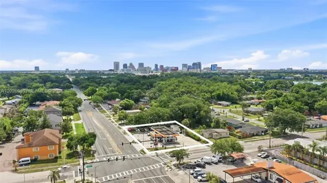 1916 W Colonial Drive Orlando FL 32804