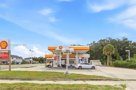 1916 W Colonial Drive Orlando FL 32804