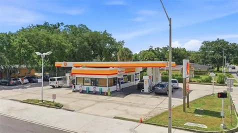 1916 W Colonial Drive Orlando FL 32804