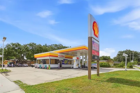 1916 W Colonial Drive Orlando FL 32804