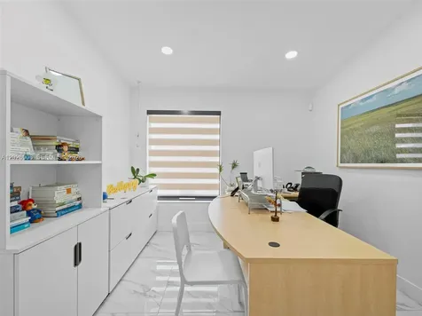 10700 SW 46th Street Miami FL 33165