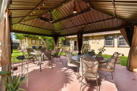 3591 SW 142nd Avenue Miami FL 33175