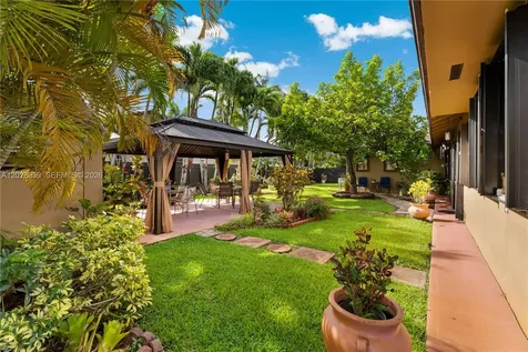 3591 SW 142nd Avenue Miami FL 33175