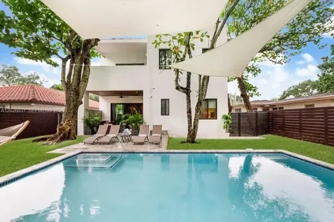 3379 William Avenue Miami FL 33133