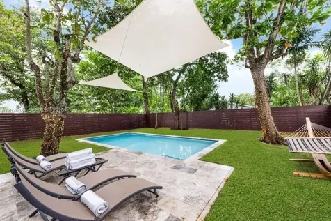 3379 William Avenue Miami FL 33133