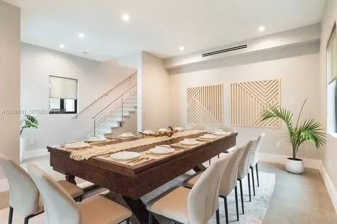 3379 William Avenue Miami FL 33133