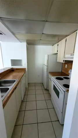 6995 NW 186th Street Hialeah FL 33015