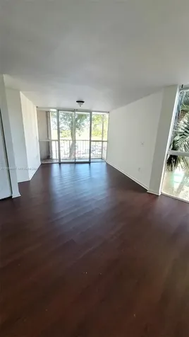 6995 NW 186th Street Hialeah FL 33015