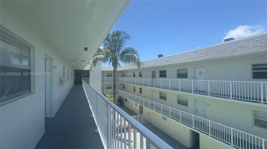 12890 NE 8th Avenue North Miami FL 33161