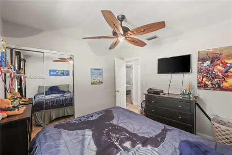1611 SW 67th Avenue North Lauderdale FL 33068