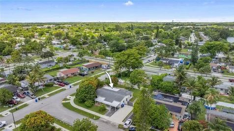 1611 SW 67th Avenue North Lauderdale FL 33068