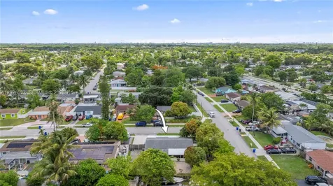 1611 SW 67th Avenue North Lauderdale FL 33068