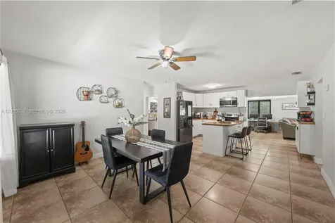1611 SW 67th Avenue North Lauderdale FL 33068