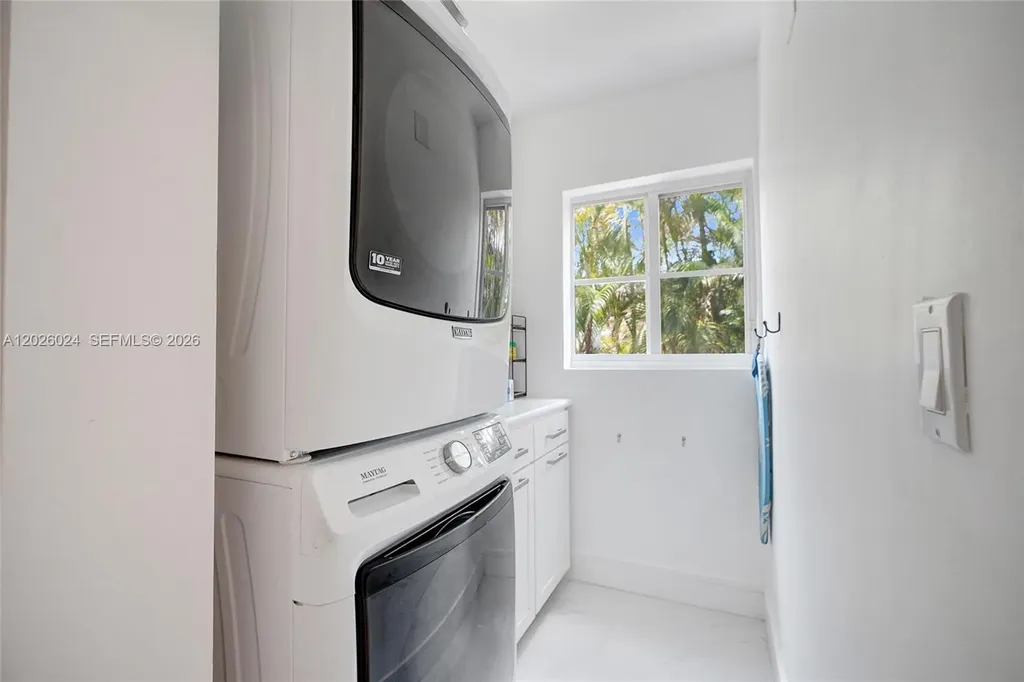 1112 NE 17th Way Fort Lauderdale FL 33304