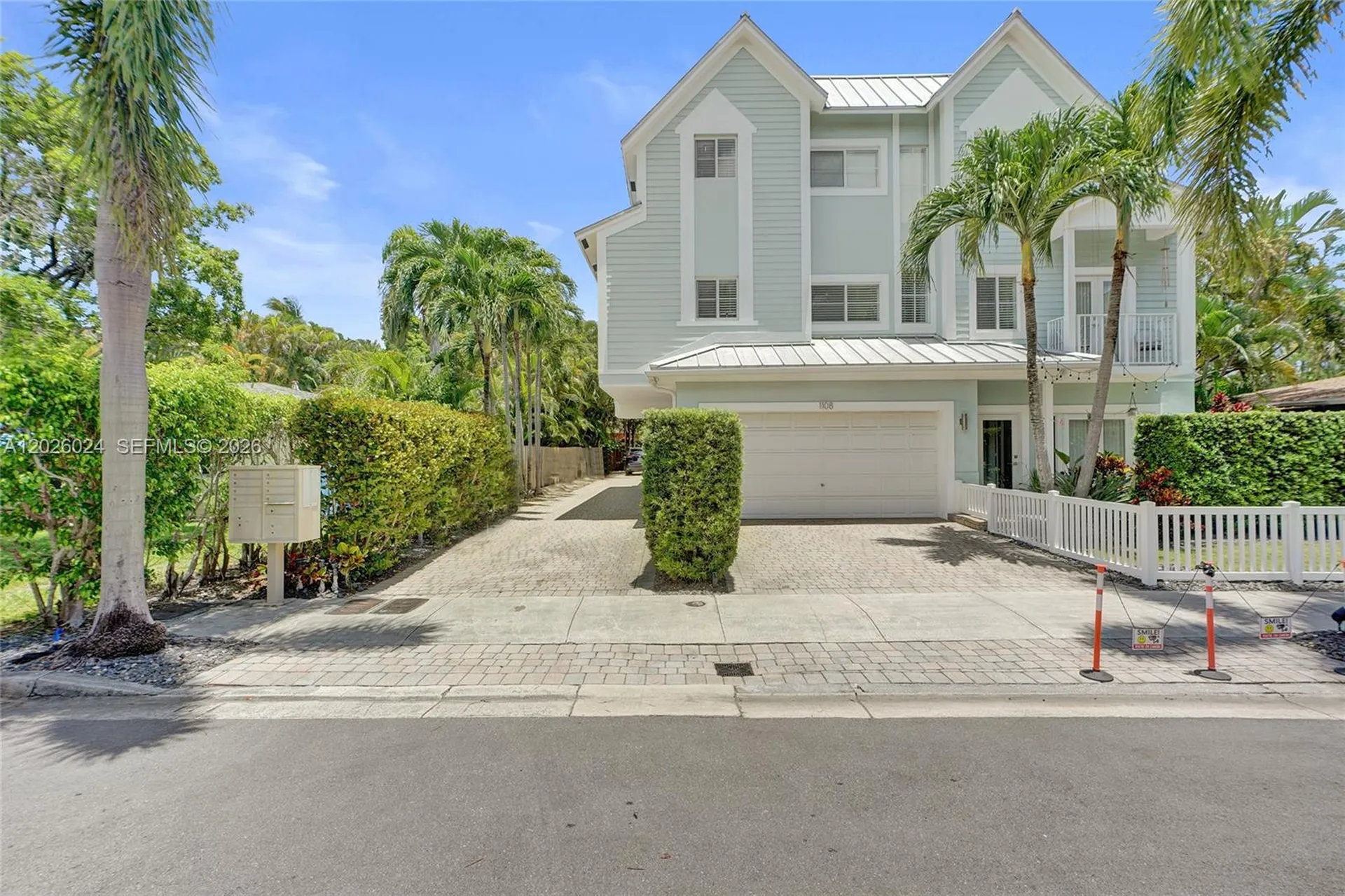 1112 NE 17th Way Fort Lauderdale FL 33304