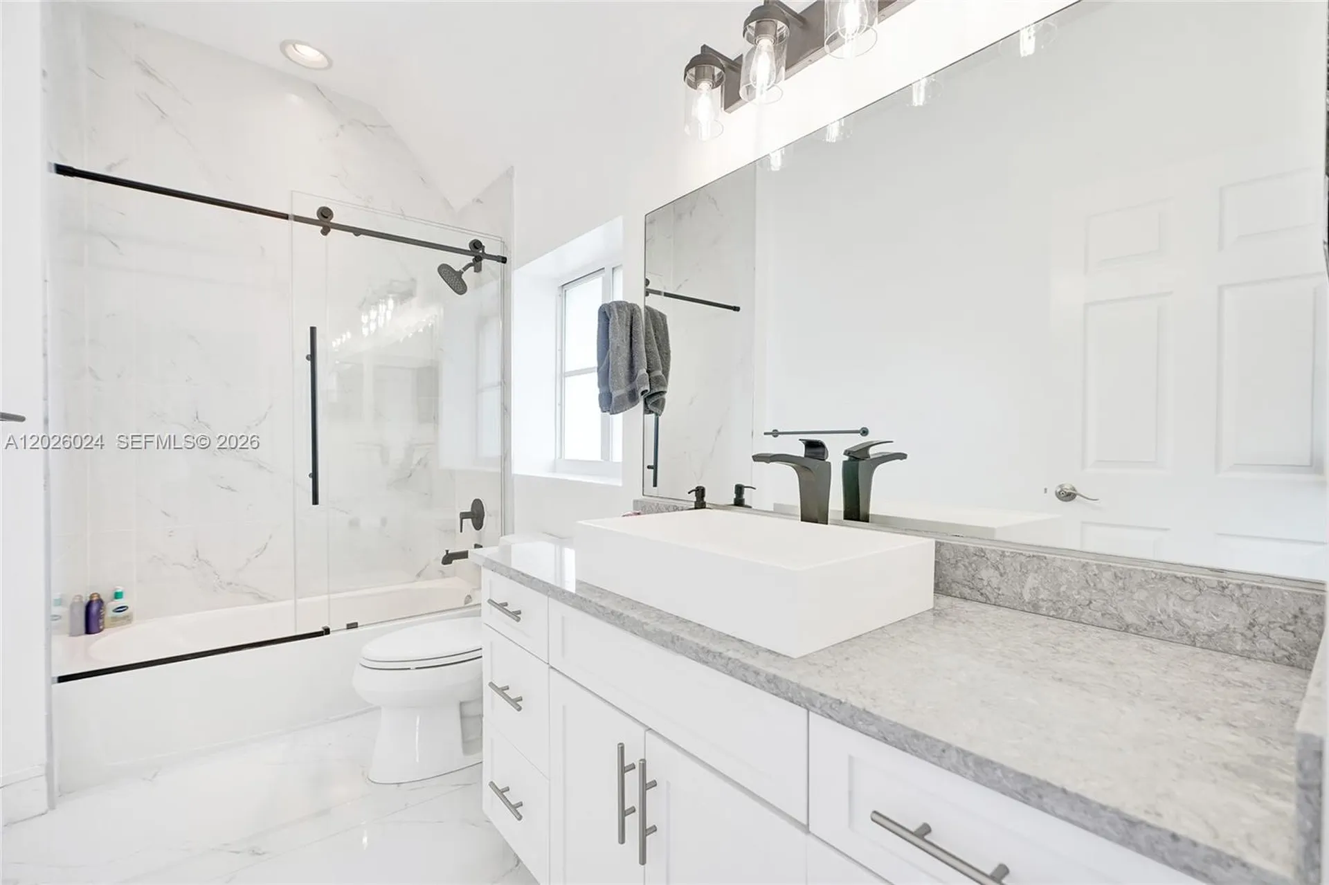1112 NE 17th Way Fort Lauderdale FL 33304