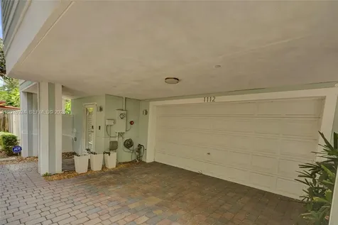 1112 NE 17th Way Fort Lauderdale FL 33304