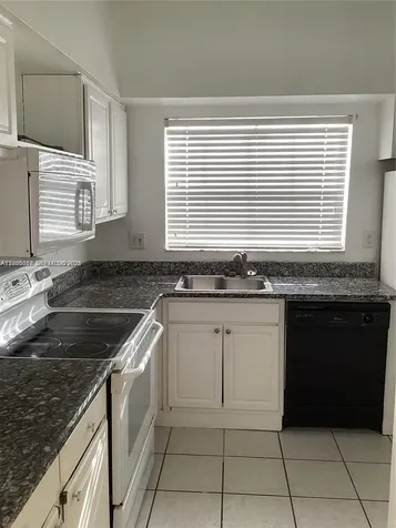 2391 NW 96th Terrace Pembroke Pines FL 33024