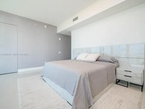 18975 Collins Avenue Sunny Isles Beach FL 33160