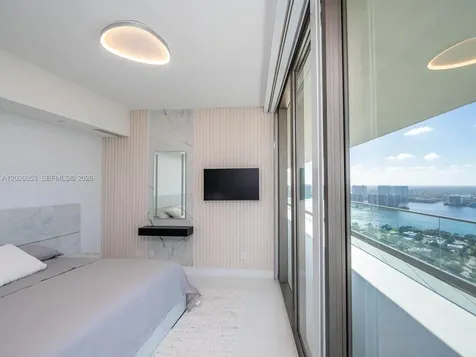 18975 Collins Avenue Sunny Isles Beach FL 33160