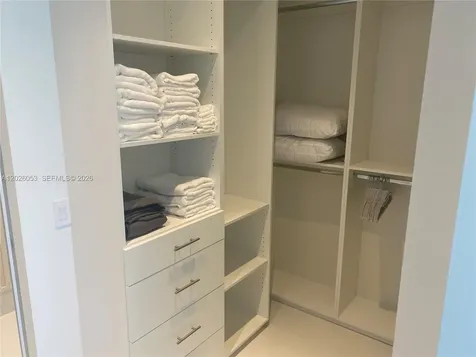18975 Collins Avenue Sunny Isles Beach FL 33160