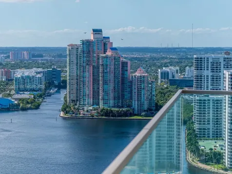 18975 Collins Avenue Sunny Isles Beach FL 33160