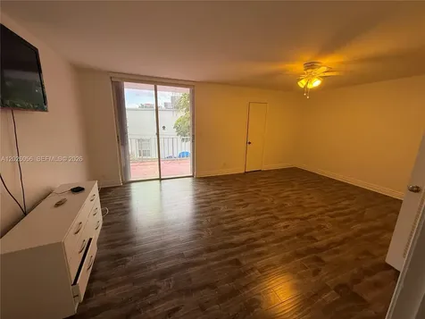 2606 NE 10 Street Hallandale Beach FL 33009