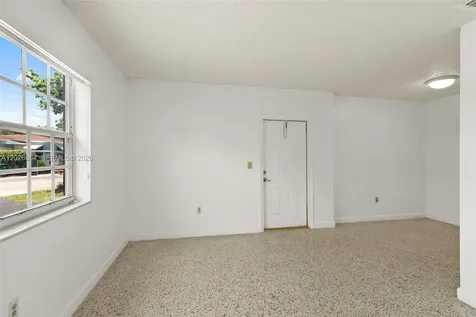 3209 NW 13th Terrace Miami FL 33125