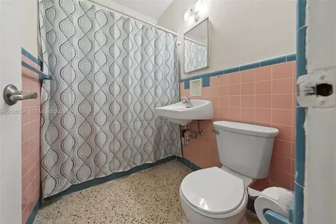 3209 NW 13th Terrace Miami FL 33125