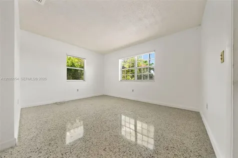 3209 NW 13th Terrace Miami FL 33125
