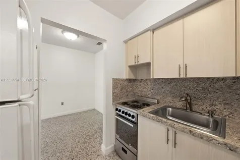 3209 NW 13th Terrace Miami FL 33125