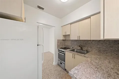 3209 NW 13th Terrace Miami FL 33125