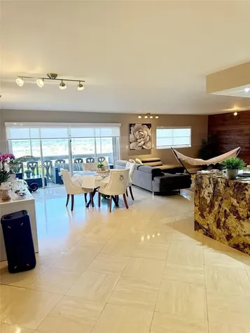 800 NE 195th Street Miami FL 33179