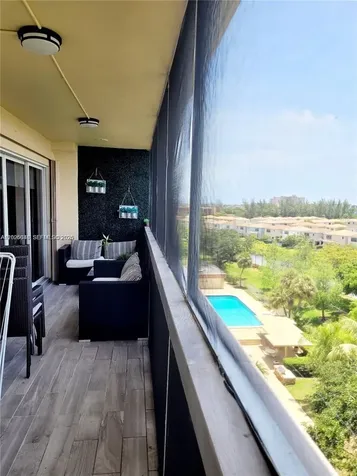 800 NE 195th Street Miami FL 33179