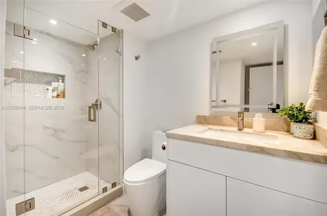 302 Lakeview Drive Weston FL 33326